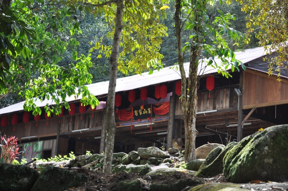 4: The entrance of the Hakka Village
