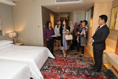 Guests viewing the new rooms Photo © Sunway Hotels