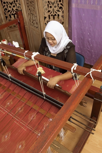 The weaving process requires attention to detail