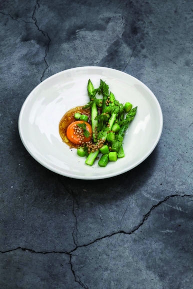 Burford brown egg with asparagus and buckwheat. Credit: Per-Anders Jorgensen