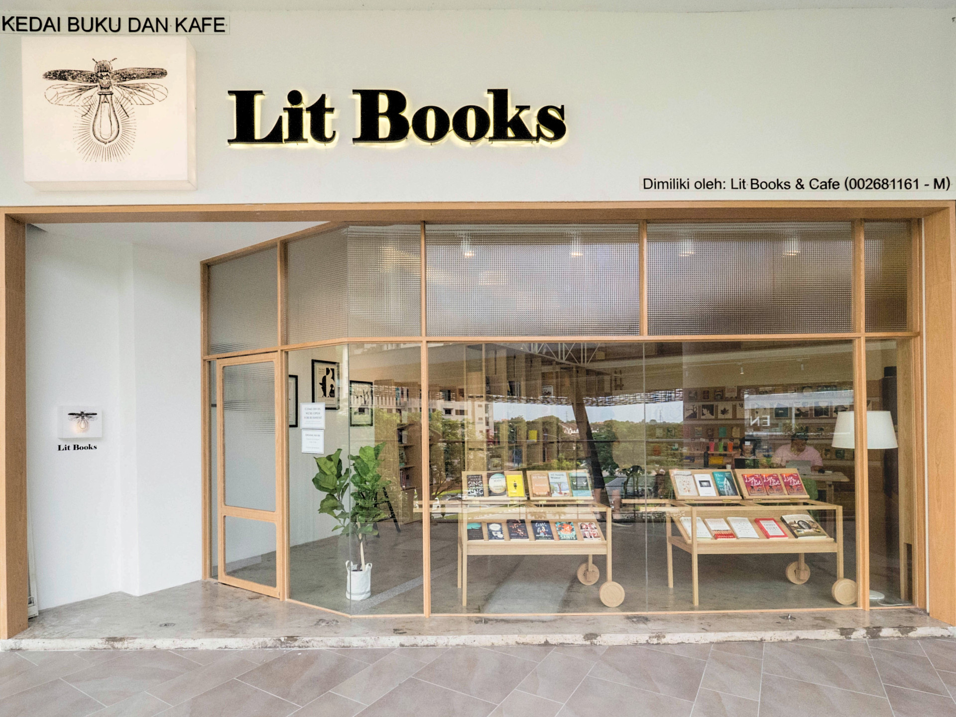 Lit Books KL