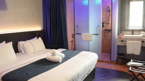 B Hotel