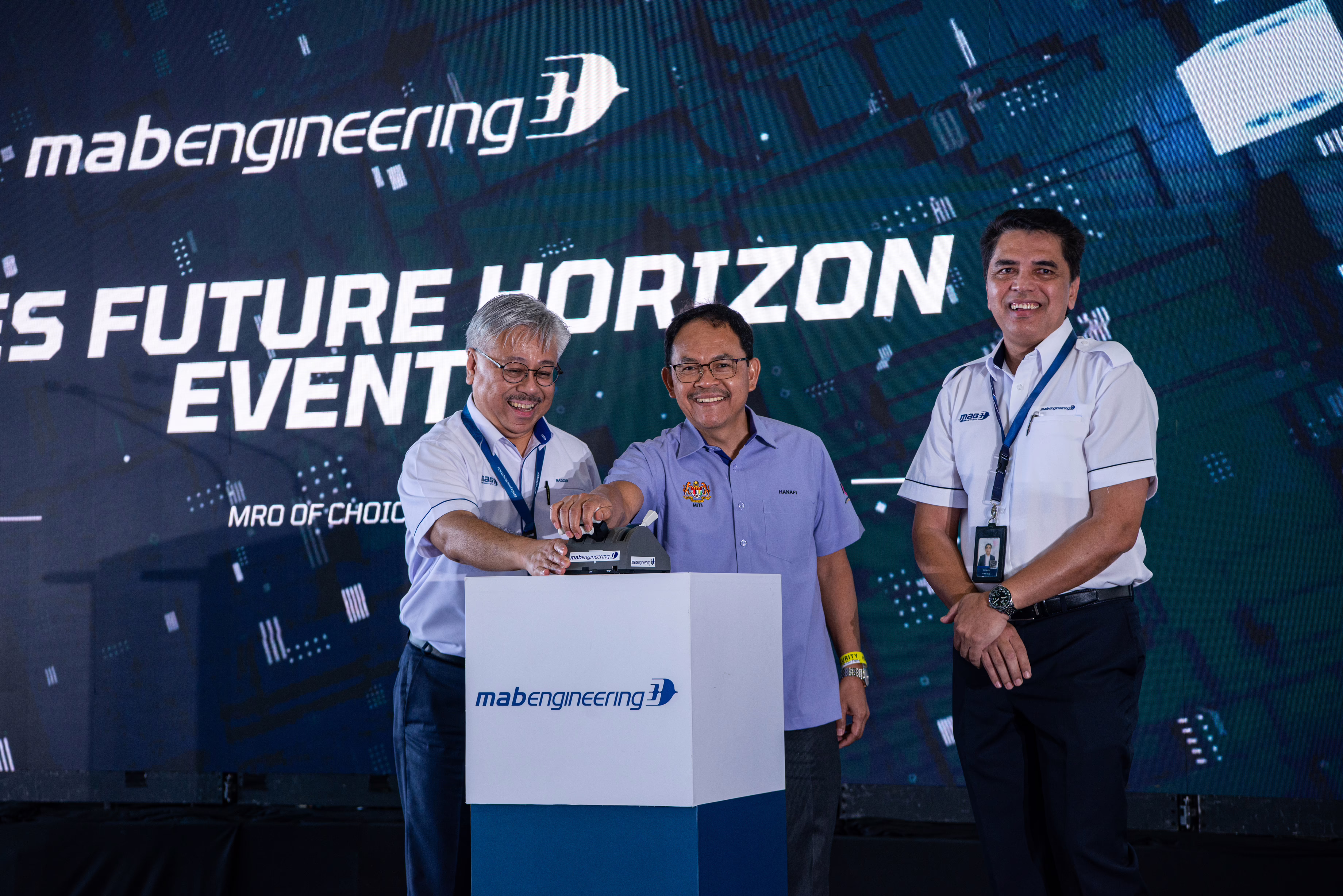 From Left - Mohd Nadziruddin Mohd Basri, CEO of Aviation Services of MAG, Datuk Hanafi Sakri, Deputy Secretary-General (Industry) of the Ministry of Investment, Trade, and Industry (MITI), Eke Nazri Rahim, COO of MAB