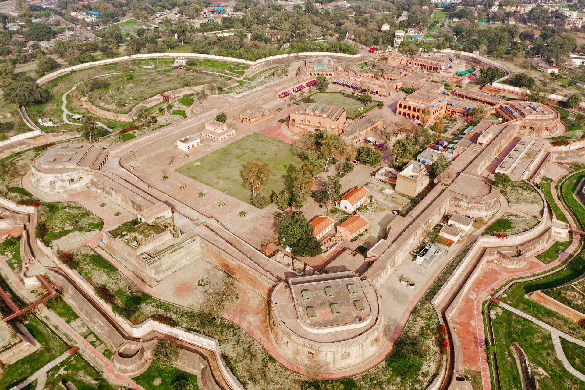The sprawling Gobindgarh Fort